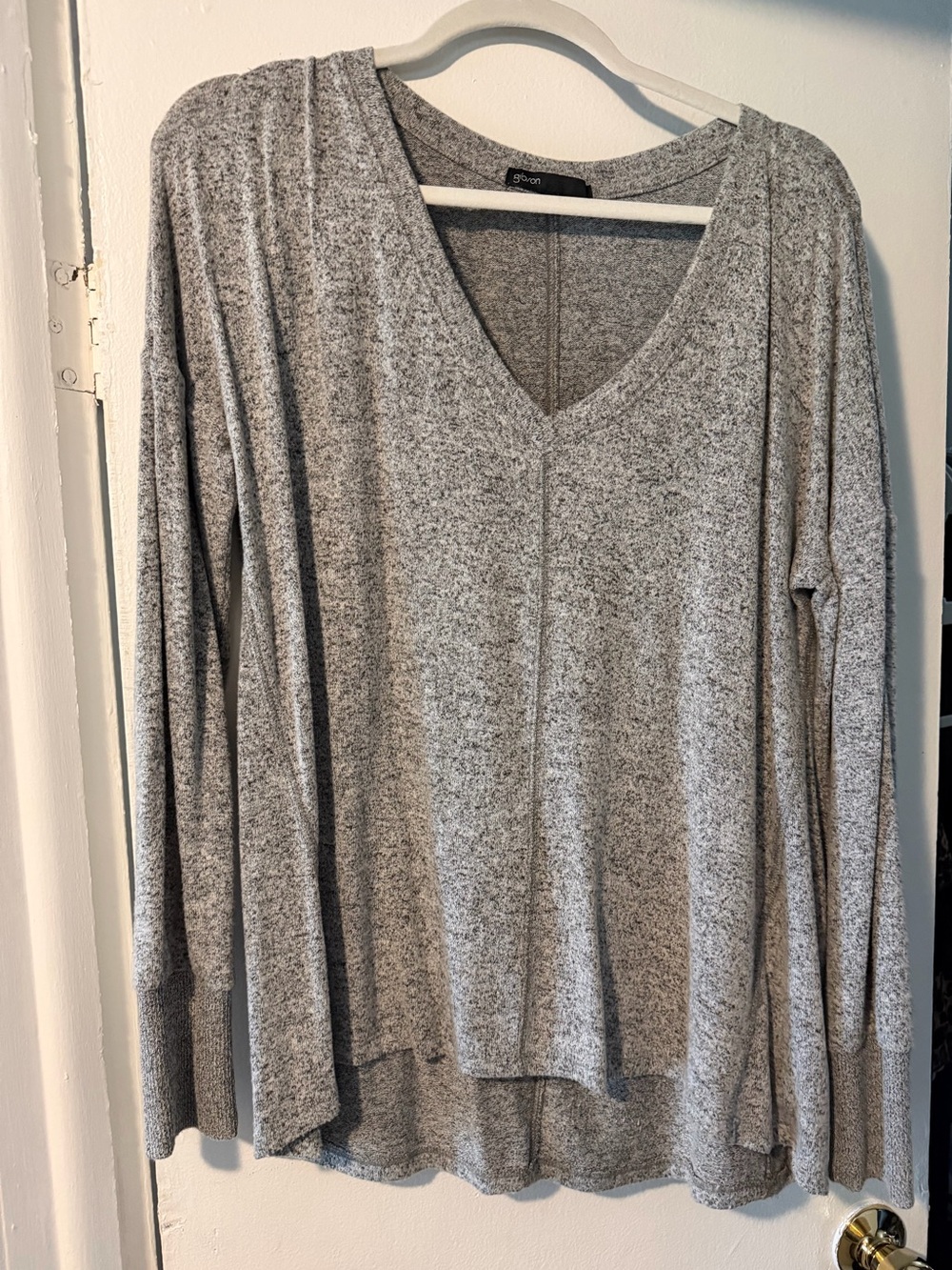 Gibson Lightweight Gray V-Neck Long Sleeve Top